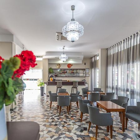 Hotel Haway Rimini Extérieur photo
