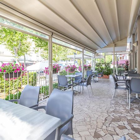 Hotel Haway Rimini Extérieur photo