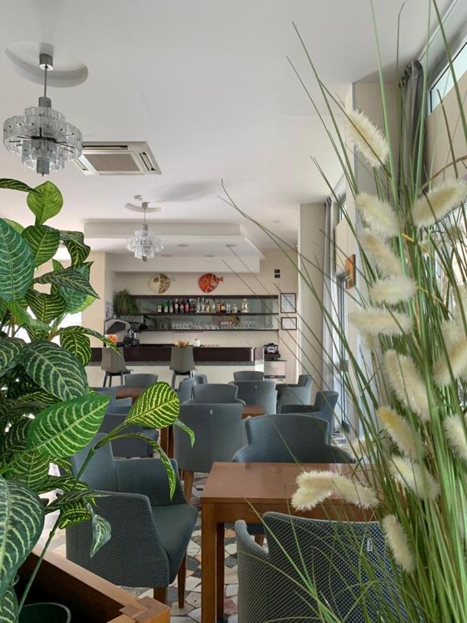 Hotel Haway Rimini Extérieur photo