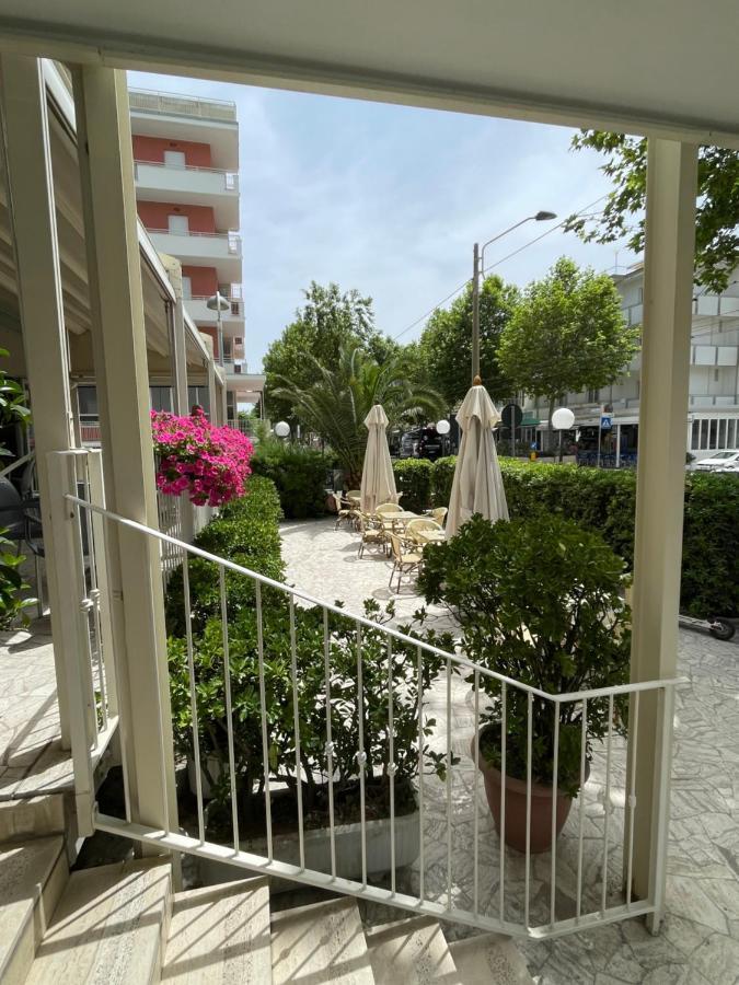 Hotel Haway Rimini Extérieur photo